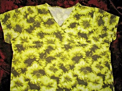 Für ''Jako-o'' Fans! Mädchen Shirt 152/158 hellgrün/khaki TOP-Zustand (s. Bilder)!