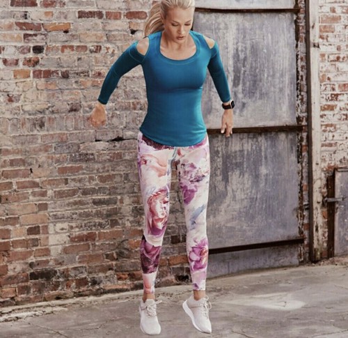 Carrie Underwood Yoga Clothes