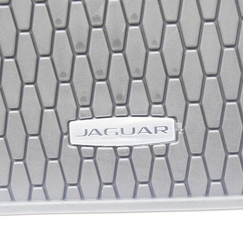 JAGUAR I-PACE X590 Floor Mat Set RHD T4K1599 NEW GENUINE - Picture 6 of 8