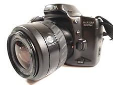 Minolta Maxxum 400si 35mm Film SLR Camera with AF Zoom 35-70mm f/3.5 Lens Works