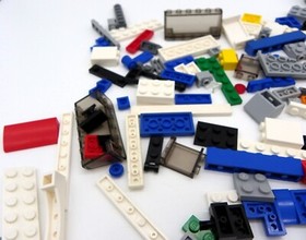 LEGO CITY: Van & Caravan 60117 Partial Set 192 Pieces 77%