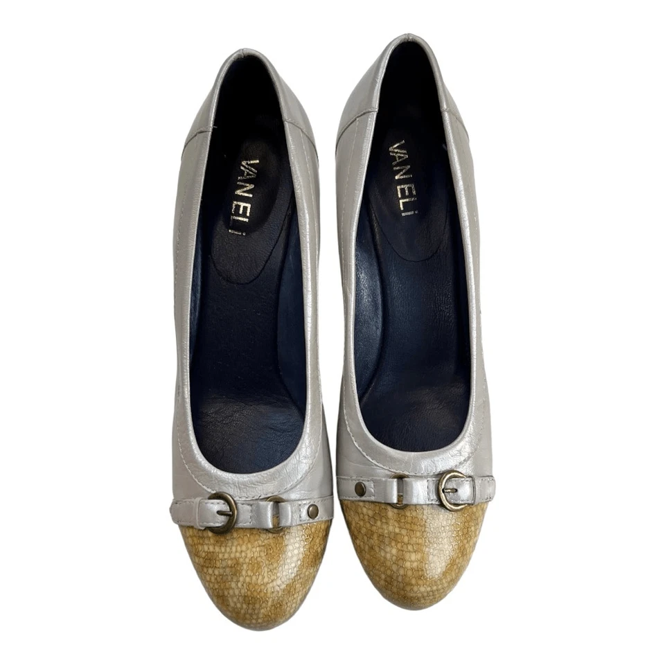 Zapatos de tacón de cuña Vaneli para mujer con puntera sin cordones marfil blanco dorado talla 6,5 Foto 2 de 4