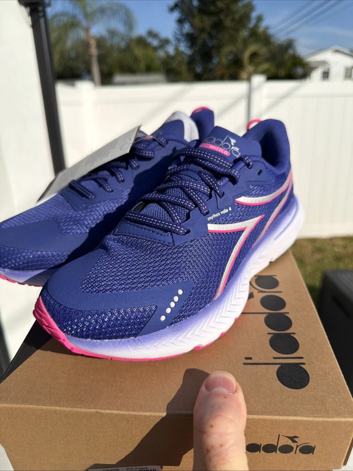 diadora Mythos Blushield Volo 4 Running Womens Blue, Pink, White Sneakers Size 7 - Image 2 of 4