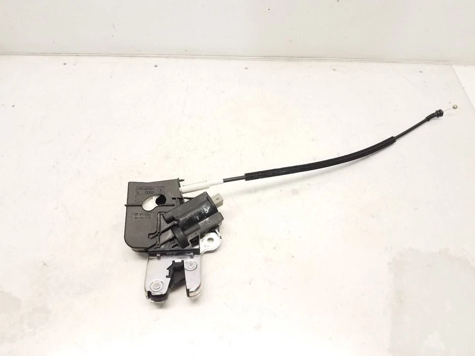 2008 Volkswagen Jetta (Sedan / VIN K) Trunk Latch  - Image 2 of 2