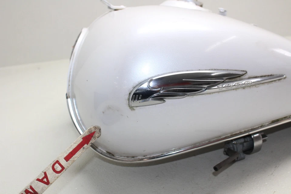 2004-2009 HONDA VTX1300C GAS TANK FUEL PETROL RESERVOIR - Image 2 of 4