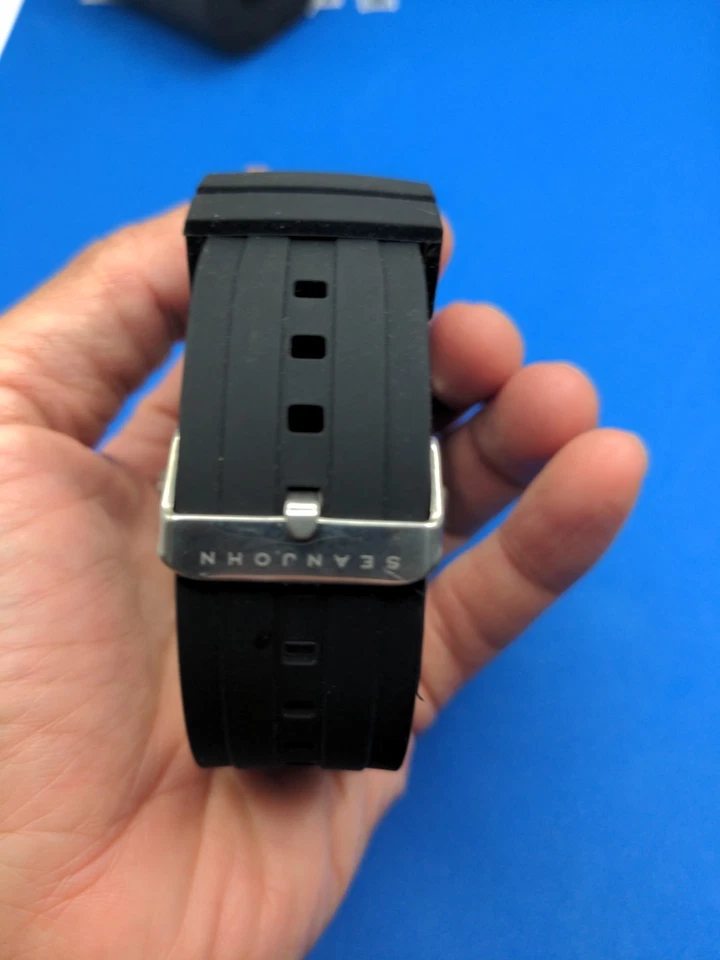 Reloj Sean John Hombre Cuarzo Tono Plateado Silicona Banda Negra Batería Nueva  Foto 2 de 4