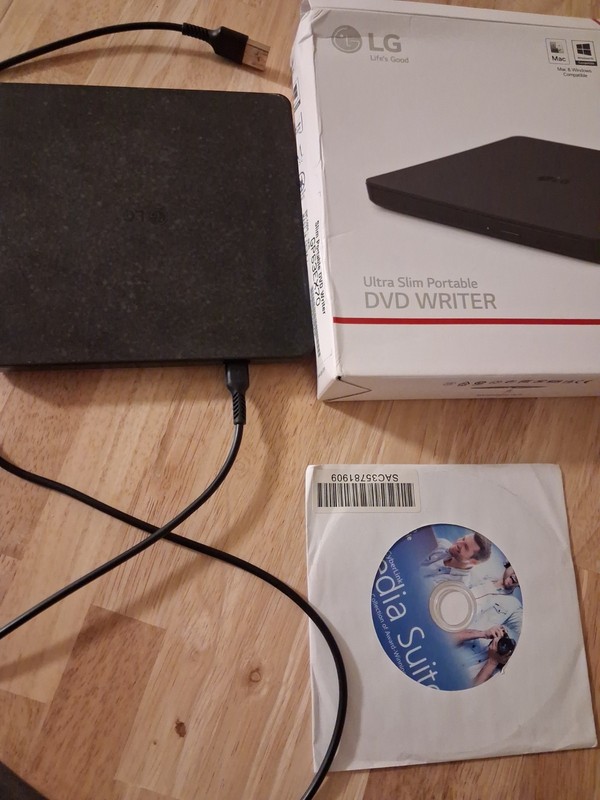 LG GP63EX70 External Drive CD/DVD Writer 