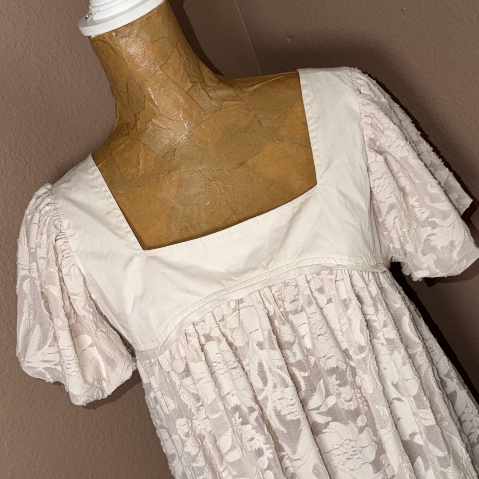 FREE PEOPLE Sunrise To Sunset Top Size M Ivory Flowing Boho Short Sleeve Lace