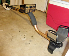 Light use,Fisher GOLD BUG 2,Ten inch Coil,takes 2-9 volt batteries,High 71 kHz