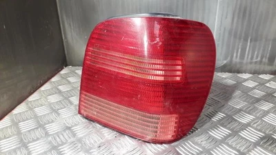 Feu arriere principal droit (feux) VOLKSWAGEN POLO 3 PHASE 2 AMF - Photo 1/2