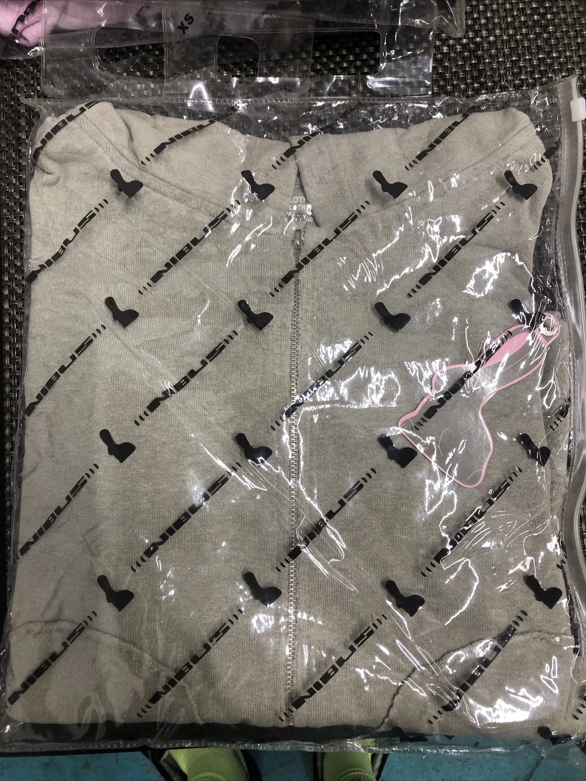 VETEMENTS Nibus Abbigliamento Donna Felpa con cappuccio XS