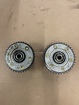 Intake and Exhaust Camshaft Adjuster Set (2 Pieces) for BMW E81, E82