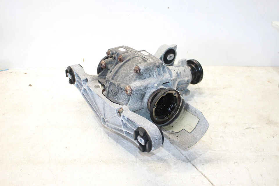 Volkswagen Phaeton 2004-2006 4,2 L diferencial trasero portador OEM Foto 2 de 4