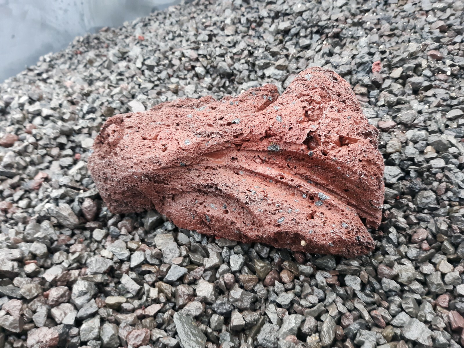 Fish cave theme aquarium fishtank decoration rock stone decor carved lava guppie