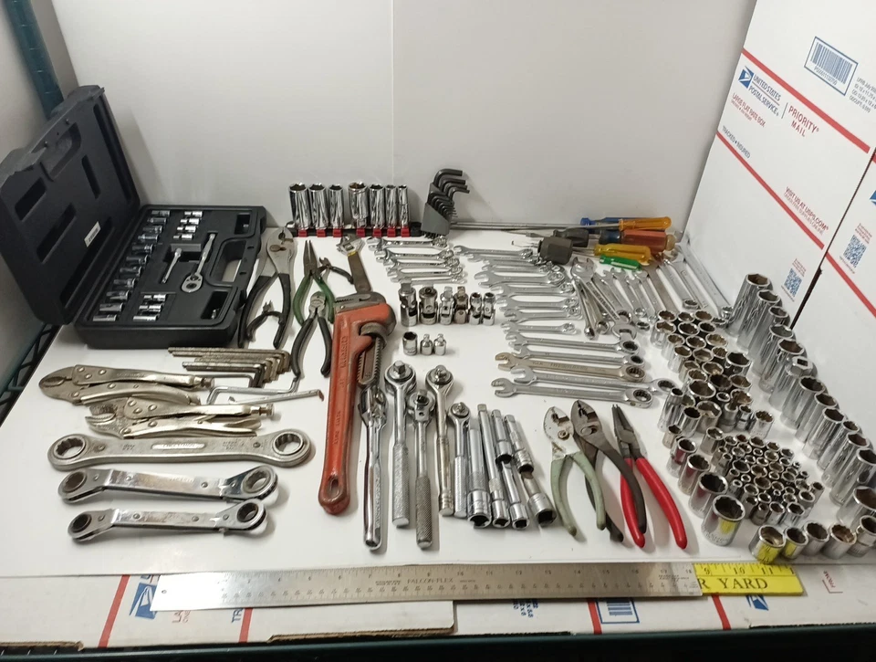 Lote masivo de herramientas mecánicas llaves de trinquete Craftsman Matco SK a presión 221 piezas  Foto 2 de 4