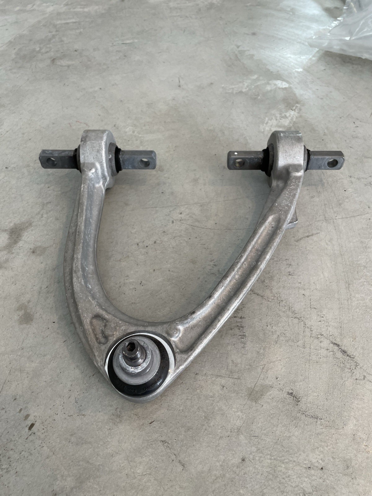 FERRARI 458 ITALIA FRONT LH LEFT UPPER CONTROL ARM OEM Part # 235136