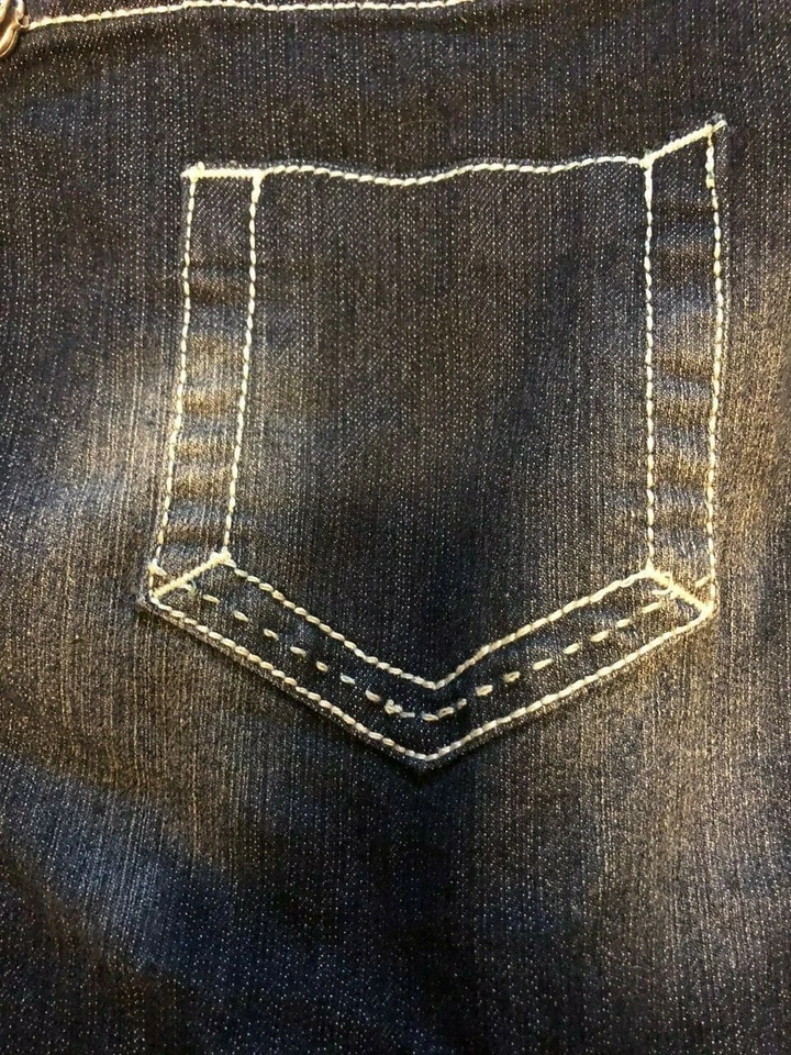 Short jeans feminino júnior Almost Famous premium desgastado azul escuro tamanho 3 - Imagem 2 de 4