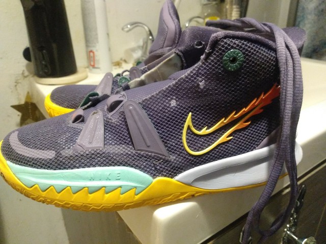 kyrie 7 daybreak