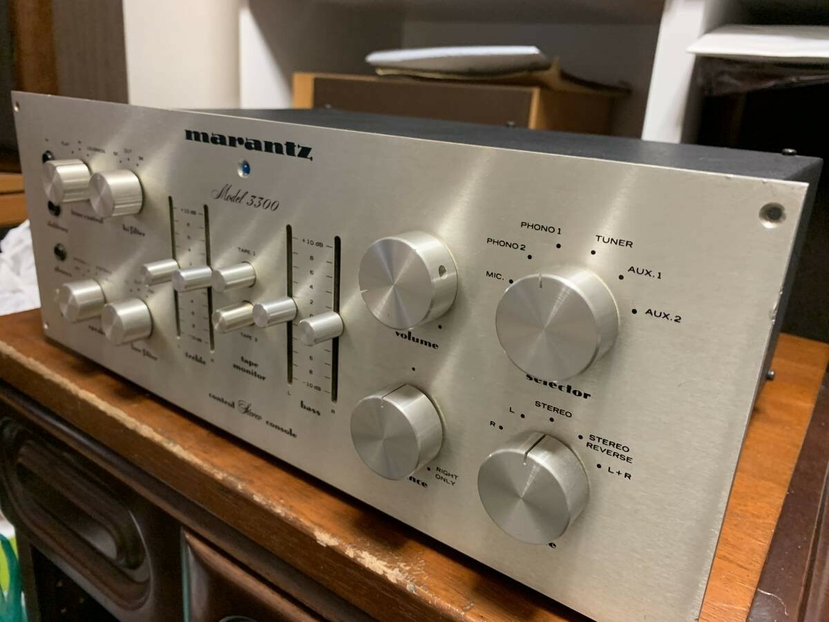 Marantz Model 3300 Control Amplifier Pre-Amplifier Vintage