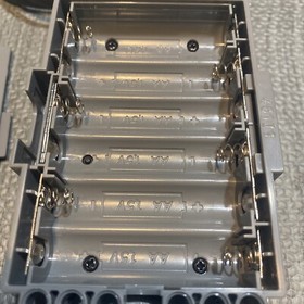 Lego Mindstorms NXT Intelligent Brick 53788 with Battery Cover + 2 Cables