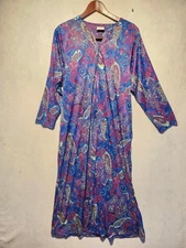 VTG Paisley Long Housecoat Robe Sz Med Pockets 70s Collections Etc Granny Zip