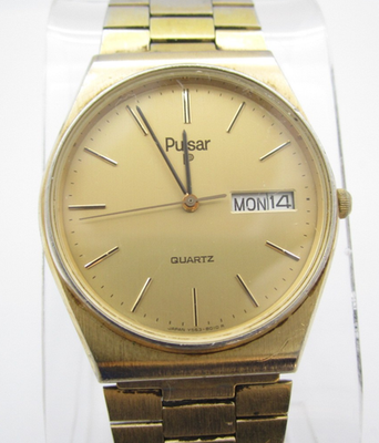 #ad Vintage Pulsar Quartz WR Analog 33mm Round Watch H982 quot;New Batteryquot; $14.39