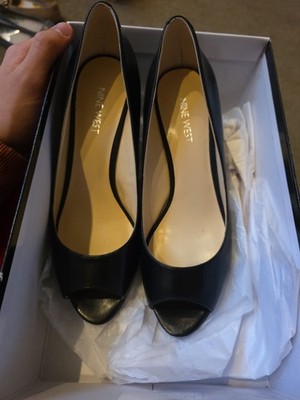 Nine West  Peep Toe Heels Size 7.5  New in Box