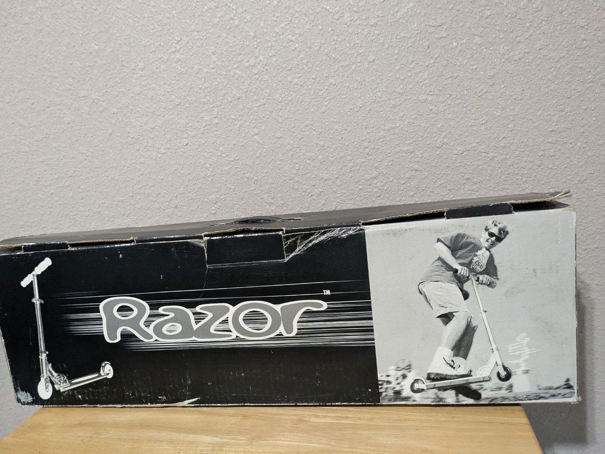 Razor scooter original vintage first ever year 2000 model MS-130 w