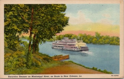 Excursion Steamer on Mississippi River, en Route to New Orleans LA Wpc2
