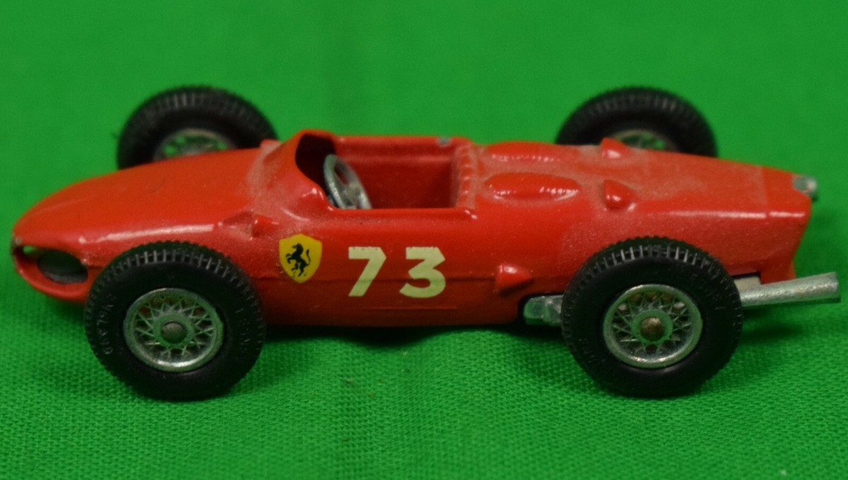 Miniature Ferrari 1/43 Avec Remorque Scuderia Ferrari - Old Cars - France