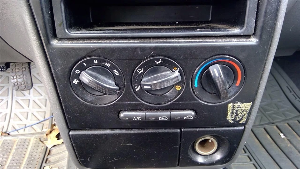 Used Front Center Interior Rear View Mirror fits: 2003 Kia Spectra Front Center - Image 4 of 4