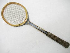 VINTAGE MASTERBUILT "200" WOODEN TENNIS RACQUET. ANTIQUE / DISPLAY