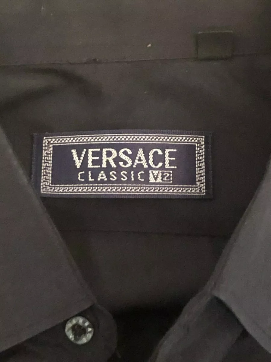 nada avaro Fuera de plazo Versace Classic V2 Mens Long Sleeve Button Down Shirt Black 32-33 15.5 Neck size | eBay nada avaro Fuera de plazo Versace Classic V2 Mens Long Sleeve Button Down Shirt Black 32-33 15.5 Neck size | eBay
