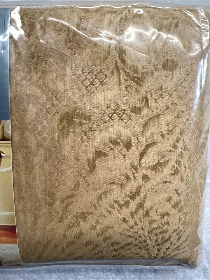 Jaclyn Smith Gold Damask ~ Midnight Clear ~ Tablecloth ~ 60"x84" Oblong NOS - Image 2 of 4