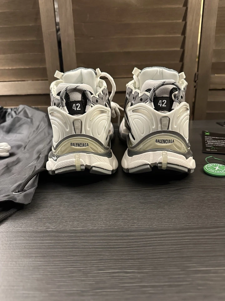 Balenciaga Runner Sneaker - Grey/White/Black - Image 4 of 4