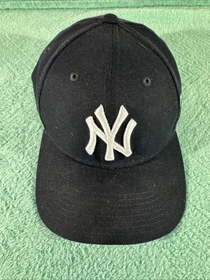 New York Yankees New Era Blue Adjustable 9Forty Cap Mens Logo Hat