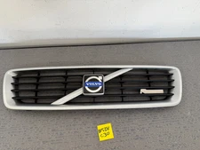 2007-2010  Volvo C30 OEM Front Grille Assembly  3-Dr Hatchback R-Design   #538