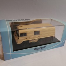 Neo Scale Models 1:43 Diecast 1977 Steyr-puch Pinzgauer 712K 6x6 mit Koffer