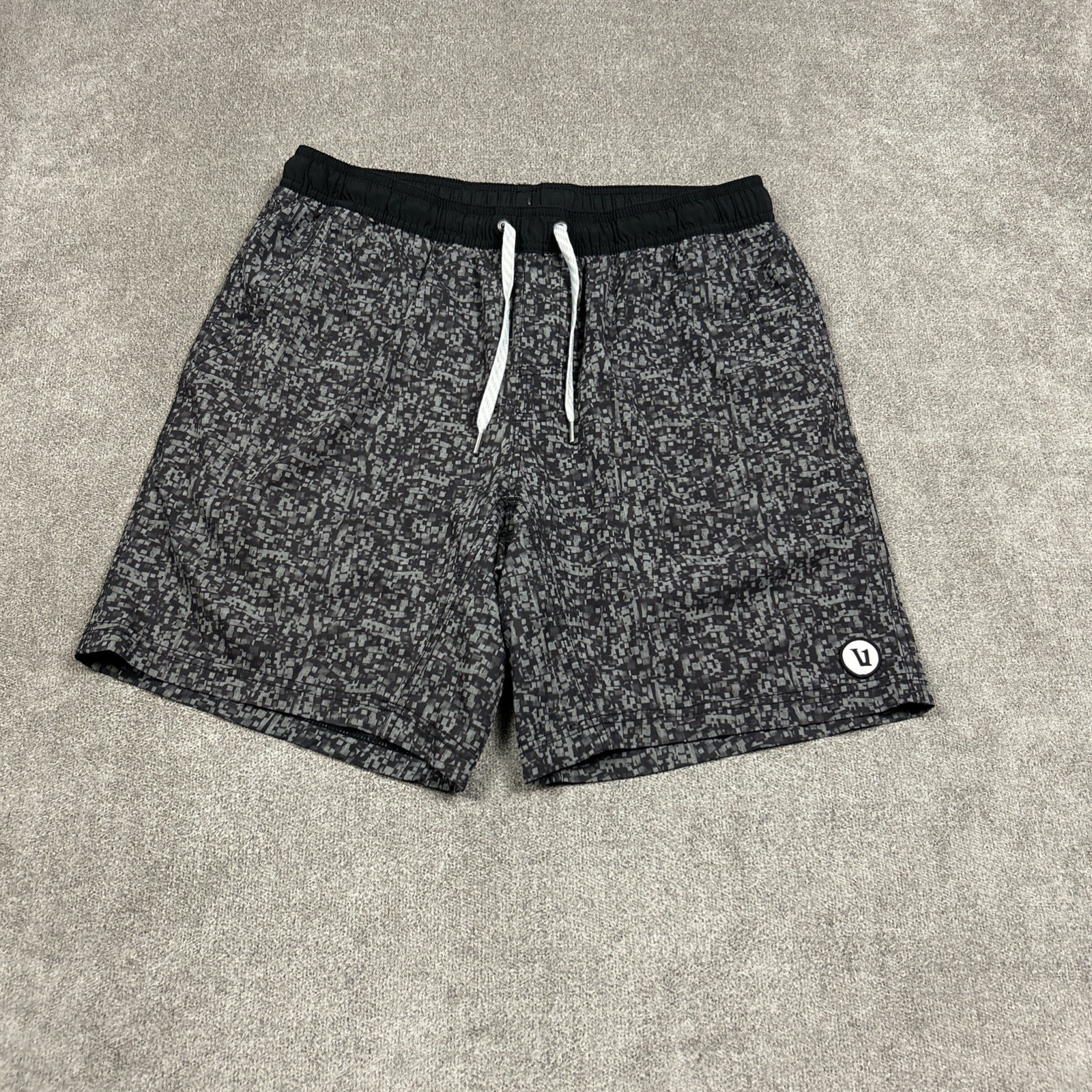Vuori Kore Shorts Medium 7.5