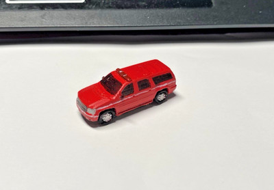 N scale Fire Chief SUV - Suburabn/Yukon Fire Truck 1/160