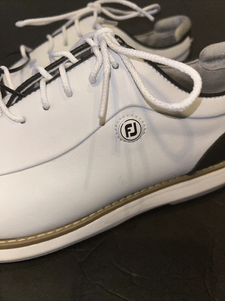FootJoy Women's Traditions Cap Toe Golf Shoes White/Black, Size 7, New No Box - Image 2 of 4