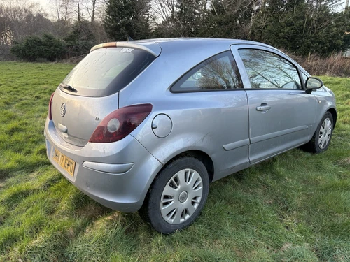 Vauxhall Corsa 1.2 - Picture 4 of 5
