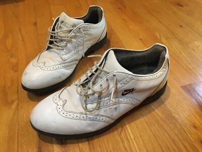 classic nike golf shoes