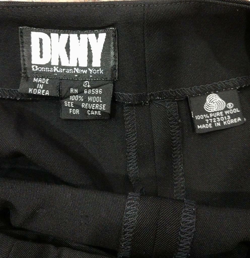 Jupe En Laine DKNY Donna Karan Taille 4 - Noire, Style Wrap Avec Boutons Côté - Occasion En Excellent état