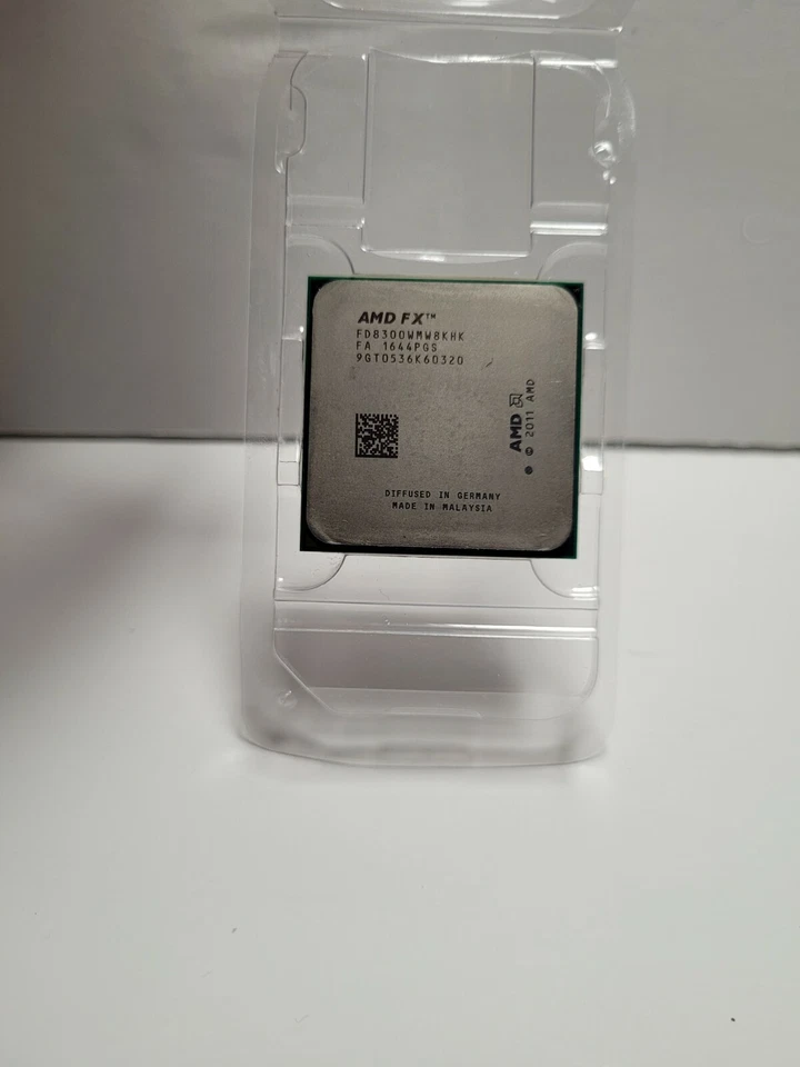 AMD FX 8-Core Black Edition FX-8300 3.3 GHz Octa Core Processor - Image 3 of 4