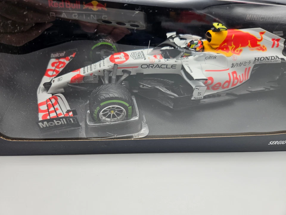 Sergio Perrez Toro Rosso Racing RB16B 1/18 MINICHAMPS 110211611 Turkish Gp 2021 - Immagine 4 di 4