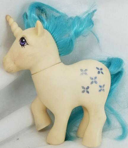 my little pony white with blue hair name