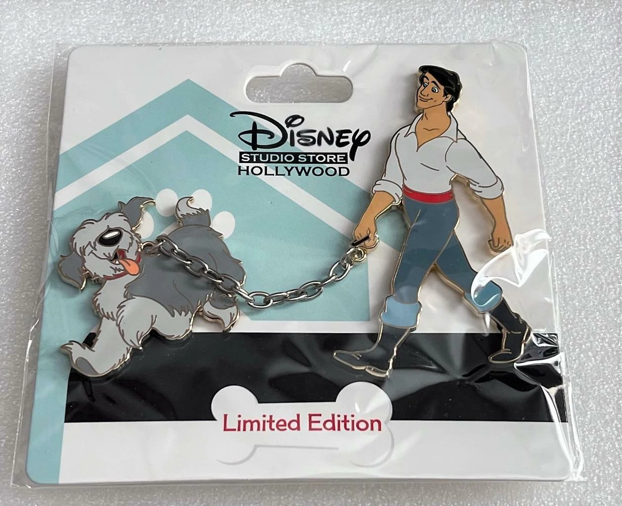 Disney DSF DSSH Little Mermaid Eric & Max Walk the Dog in The Park LE 300 Pin