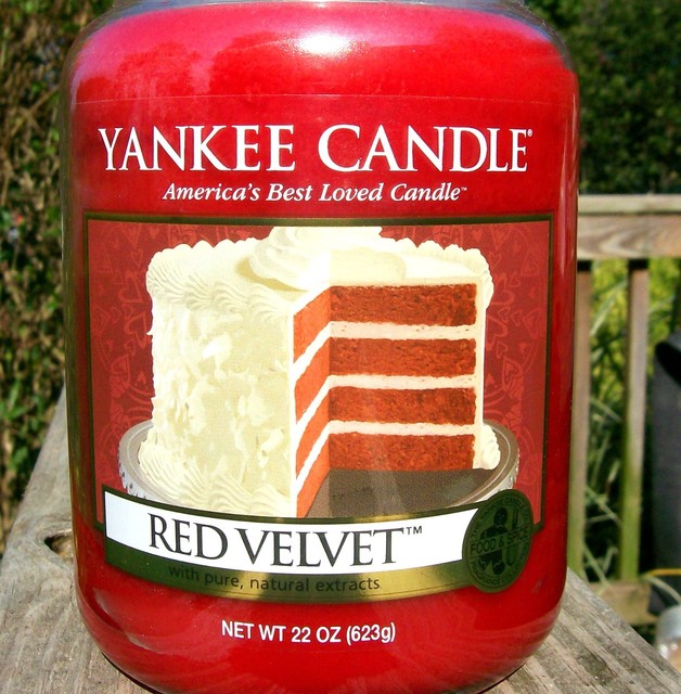 Yankee Candle Retired "RED VELVET" Large 22 oz WHITE LABEL RARE