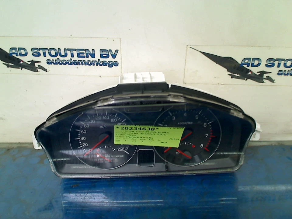 Velocímetro VELOCÍMETRO VOLVO V50 (MW) Combi 2.0 16V (B4204S3) 2010 31296227 Foto 3 de 4